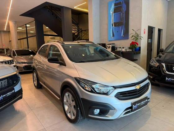 CHEVROLET ONIX 1.4 MPFI ACTIV 8V FLEX 4P AUTOMÁTICO CHEVROLET ONIX 1.4 MPFI ACTIV 8V FLEX 4P AUTOMÁTICO
